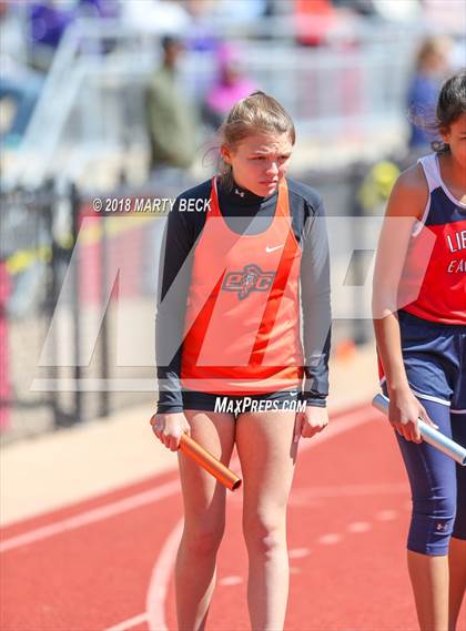 Thumbnail 3 in Jefferson City Relays photogallery.