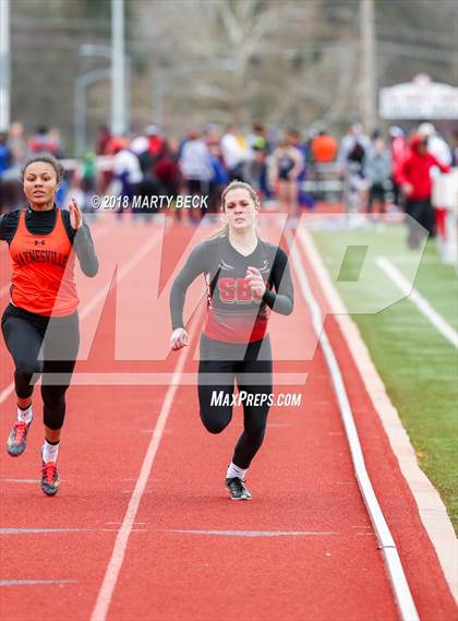 Thumbnail 2 in Jefferson City Relays photogallery.