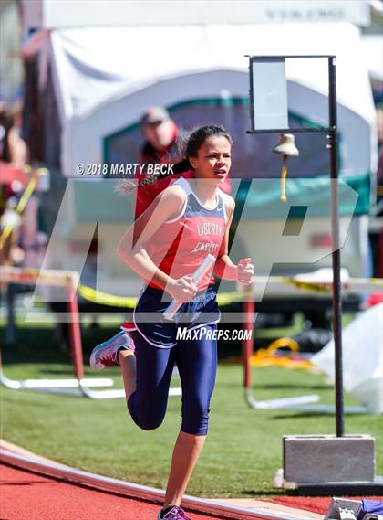 Thumbnail 2 in Jefferson City Relays photogallery.
