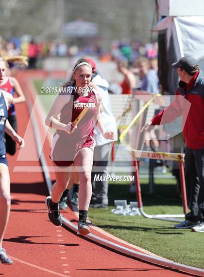 Thumbnail 2 in Jefferson City Relays photogallery.