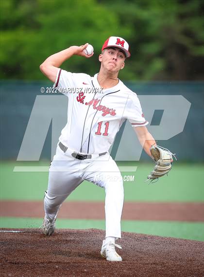 Thumbnail 1 in St. Mary's Prep vs. Lakeland (MHSAA Division I Regional Semifinal) photogallery.