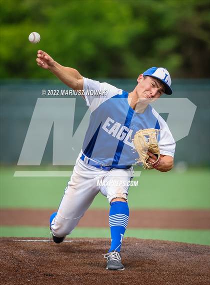 Thumbnail 2 in St. Mary's Prep vs. Lakeland (MHSAA Division I Regional Semifinal) photogallery.