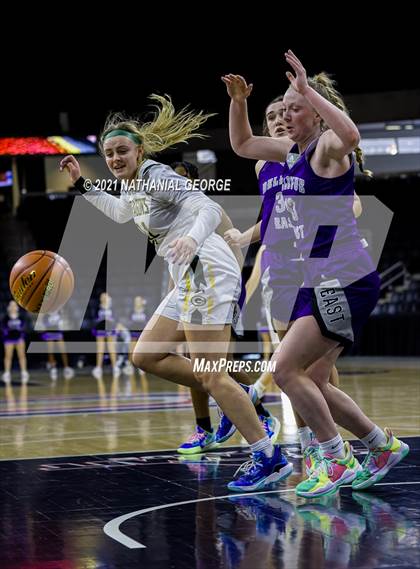 Thumbnail 3 in Bellevue East vs. Gretna (Metro Tournament) photogallery.