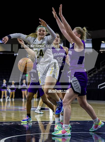 Thumbnail 2 in Bellevue East vs. Gretna (Metro Tournament) photogallery.