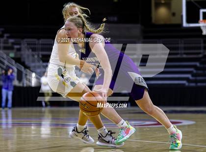 Thumbnail 2 in Bellevue East vs. Gretna (Metro Tournament) photogallery.