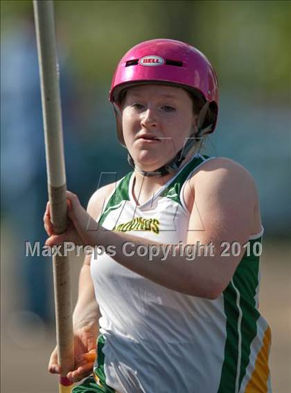 Thumbnail 1 in True Team Section 6AAA (Girls Pole Vault) photogallery.