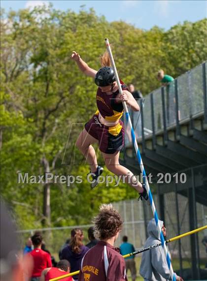 Thumbnail 3 in True Team Section 6AAA (Girls Pole Vault) photogallery.