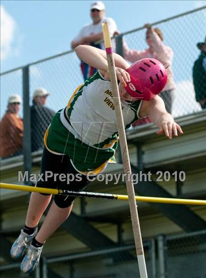 Thumbnail 2 in True Team Section 6AAA (Girls Pole Vault) photogallery.