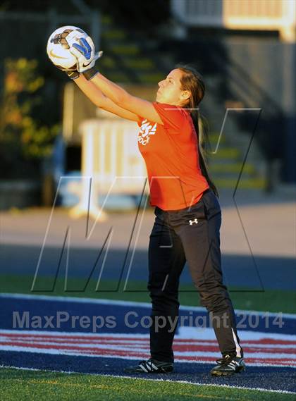 Thumbnail 2 in JV: Glendora @ La Salle photogallery.