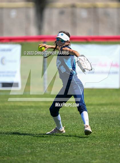 Thumbnail 3 in Roosevelt vs. Saugus photogallery.