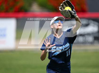 Thumbnail 2 in Roosevelt vs. Saugus photogallery.