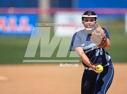 Thumbnail 2 in Roosevelt vs. Saugus photogallery.
