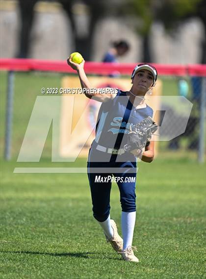 Thumbnail 1 in Roosevelt vs. Saugus photogallery.