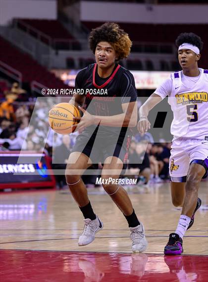 Thumbnail 3 in San Joaquin Memorial vs. Lynwood photogallery.