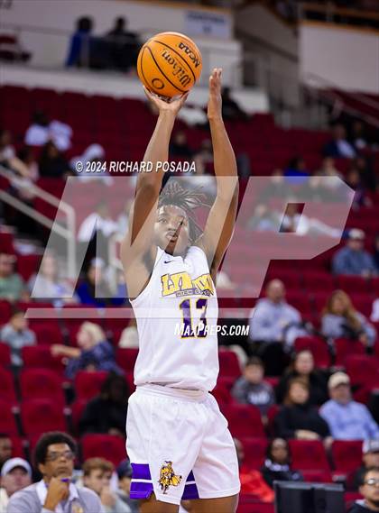 Thumbnail 2 in San Joaquin Memorial vs. Lynwood photogallery.