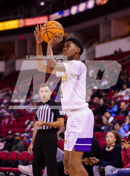 Thumbnail 3 in San Joaquin Memorial vs. Lynwood photogallery.