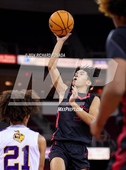 Thumbnail 1 in San Joaquin Memorial vs. Lynwood photogallery.