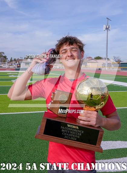 Thumbnail 1 in Sunrise Mountain @ Ironwood (AIA - 5A Final Awards) photogallery.