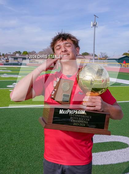 Thumbnail 2 in Sunrise Mountain @ Ironwood (AIA - 5A Final Awards) photogallery.
