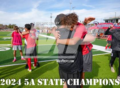 Thumbnail 1 in Sunrise Mountain @ Ironwood (AIA - 5A Final Awards) photogallery.