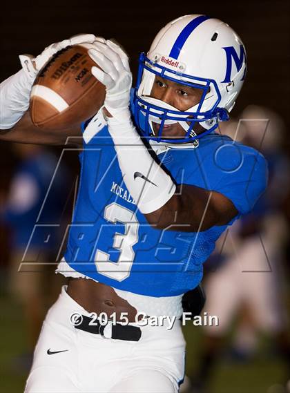 Thumbnail 1 in Pope John Paul II @ McCallie (TSSAA Division II-AA 1st Round) photogallery.