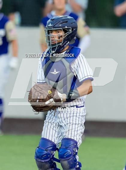 Thumbnail 1 in Knippa vs. D'Hanis (UIL 1A Regional Semi-final Playoffs) photogallery.