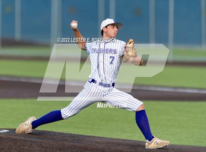 Thumbnail 1 in Knippa vs. D'Hanis (UIL 1A Regional Semi-final Playoffs) photogallery.