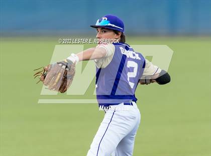 Thumbnail 1 in Knippa vs. D'Hanis (UIL 1A Regional Semi-final Playoffs) photogallery.
