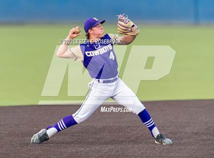 Thumbnail 2 in Knippa vs. D'Hanis (UIL 1A Regional Semi-final Playoffs) photogallery.