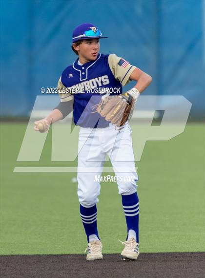 Thumbnail 3 in Knippa vs. D'Hanis (UIL 1A Regional Semi-final Playoffs) photogallery.