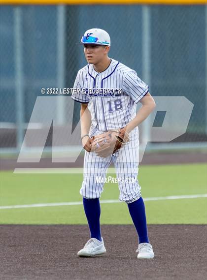 Thumbnail 2 in Knippa vs. D'Hanis (UIL 1A Regional Semi-final Playoffs) photogallery.