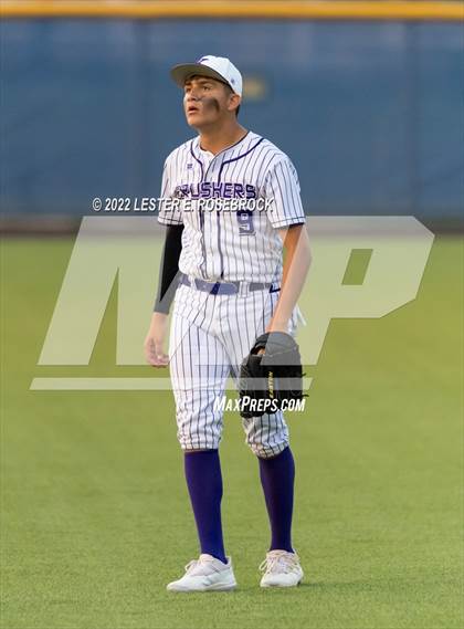 Thumbnail 2 in Knippa vs. D'Hanis (UIL 1A Regional Semi-final Playoffs) photogallery.