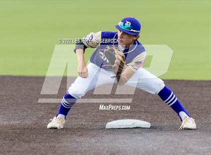 Thumbnail 3 in Knippa vs. D'Hanis (UIL 1A Regional Semi-final Playoffs) photogallery.