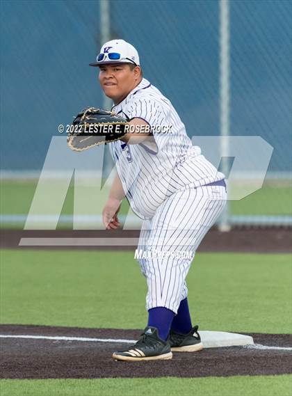 Thumbnail 3 in Knippa vs. D'Hanis (UIL 1A Regional Semi-final Playoffs) photogallery.