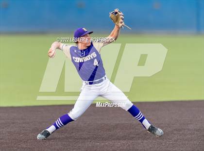 Thumbnail 1 in Knippa vs. D'Hanis (UIL 1A Regional Semi-final Playoffs) photogallery.