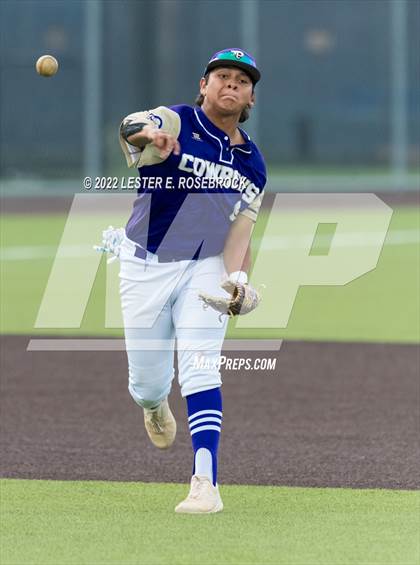 Thumbnail 3 in Knippa vs. D'Hanis (UIL 1A Regional Semi-final Playoffs) photogallery.