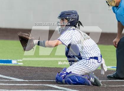 Thumbnail 1 in Knippa vs. D'Hanis (UIL 1A Regional Semi-final Playoffs) photogallery.