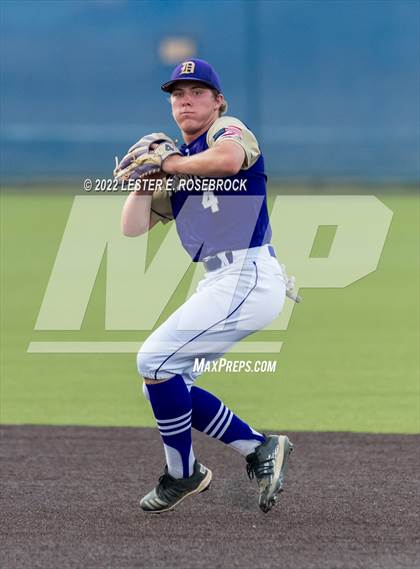 Thumbnail 2 in Knippa vs. D'Hanis (UIL 1A Regional Semi-final Playoffs) photogallery.