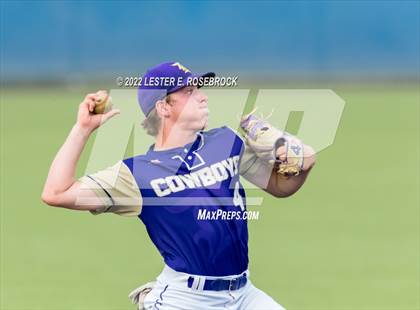 Thumbnail 3 in Knippa vs. D'Hanis (UIL 1A Regional Semi-final Playoffs) photogallery.