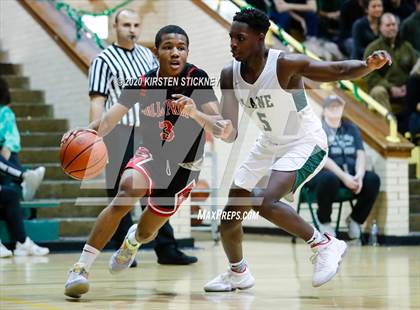 Thumbnail 2 in Lane Tech vs. Bulls College Prep photogallery.