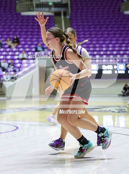 Thumbnail 2 in Lehi vs. Spanish Fork (UHSAA 5A Quarterfinal) photogallery.