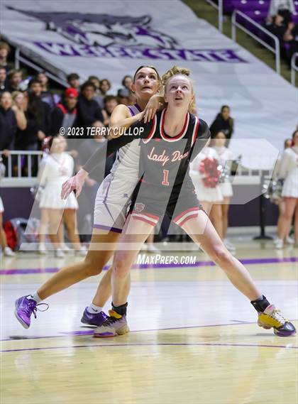 Thumbnail 3 in Lehi vs. Spanish Fork (UHSAA 5A Quarterfinal) photogallery.