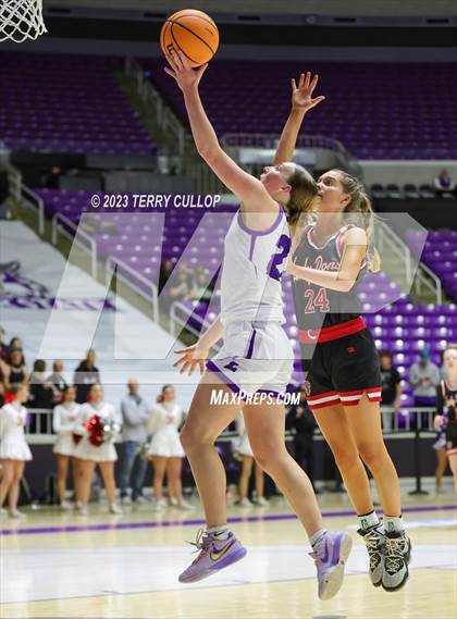 Thumbnail 1 in Lehi vs. Spanish Fork (UHSAA 5A Quarterfinal) photogallery.