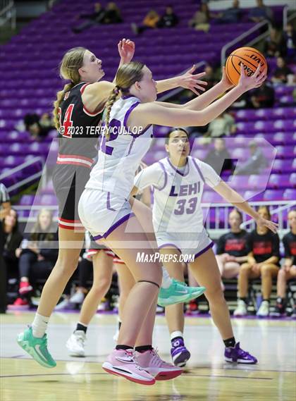 Thumbnail 2 in Lehi vs. Spanish Fork (UHSAA 5A Quarterfinal) photogallery.