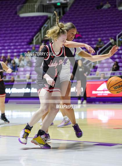 Thumbnail 2 in Lehi vs. Spanish Fork (UHSAA 5A Quarterfinal) photogallery.