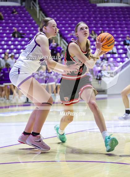 Thumbnail 1 in Lehi vs. Spanish Fork (UHSAA 5A Quarterfinal) photogallery.