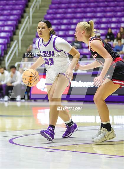 Thumbnail 1 in Lehi vs. Spanish Fork (UHSAA 5A Quarterfinal) photogallery.