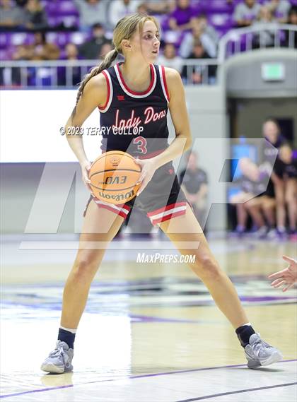Thumbnail 1 in Lehi vs. Spanish Fork (UHSAA 5A Quarterfinal) photogallery.