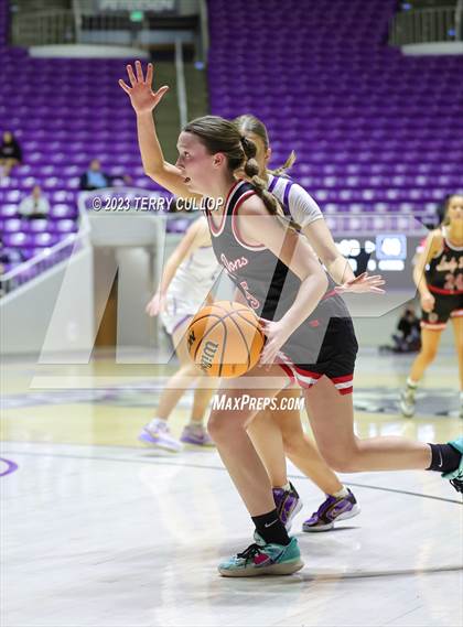 Thumbnail 1 in Lehi vs. Spanish Fork (UHSAA 5A Quarterfinal) photogallery.