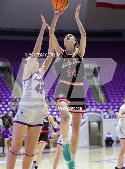 Thumbnail 1 in Lehi vs. Spanish Fork (UHSAA 5A Quarterfinal) photogallery.